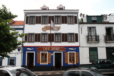 Die Seglerkneipe "Peter Café Sport"